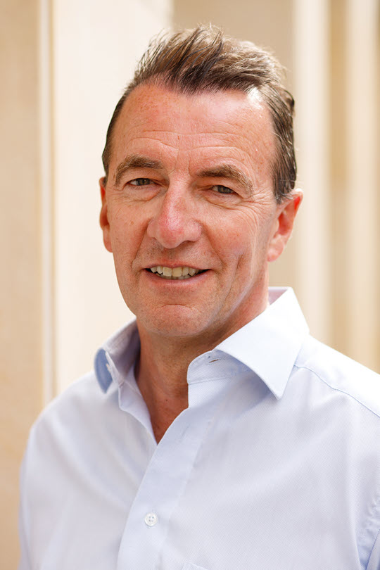 Meyer-Löwy, Dr. Bernd